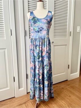 molinetto burgundy lace ruffled tiered sleeveless maxi dress MOLINETTO BURGUNDY LACE RUFFLED TIERED SLEEVELESS MAXI DRESS